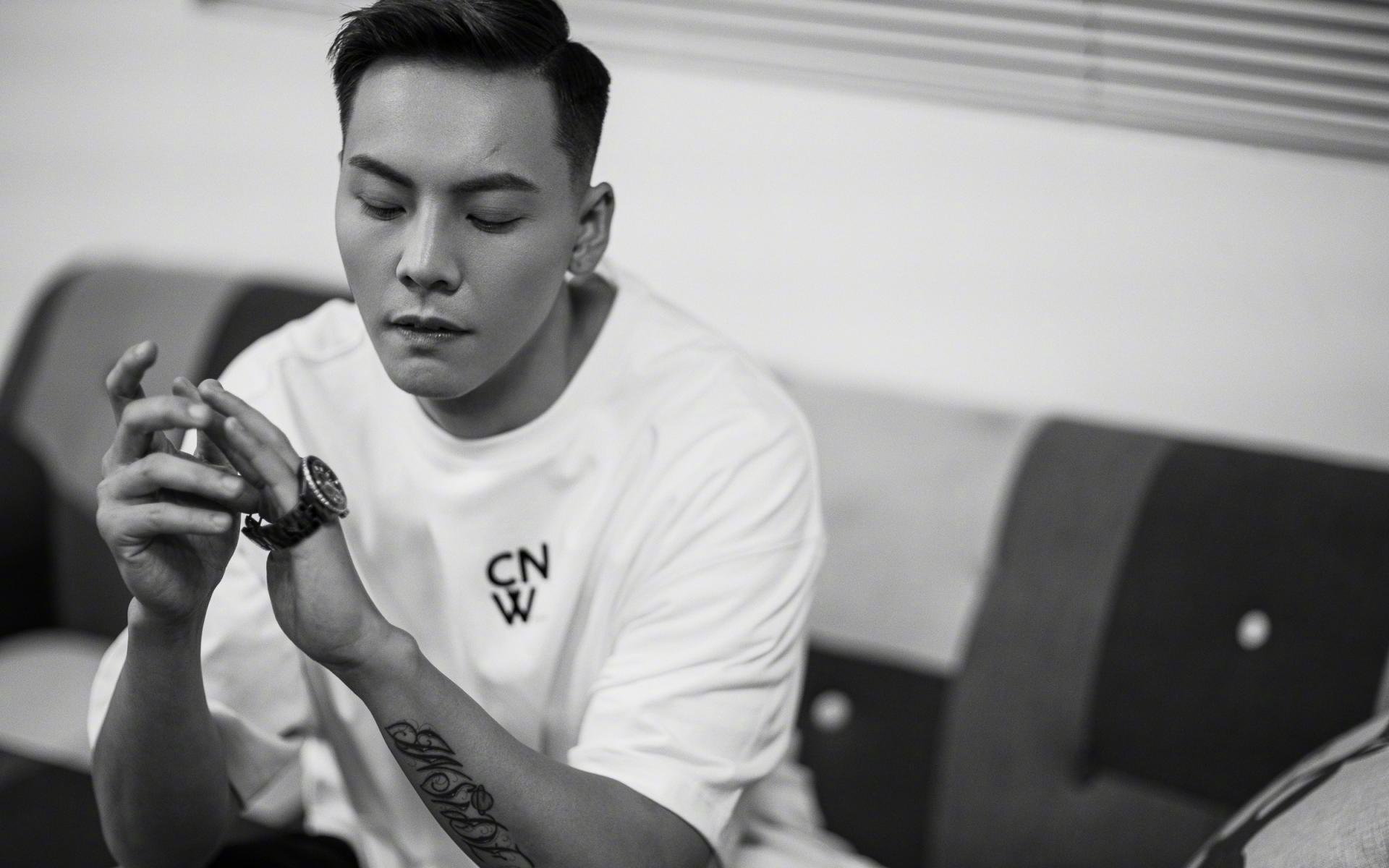 APP下载 LY Sports-羽毛球选手专项心理辅导提升临场表现，羽毛球学员