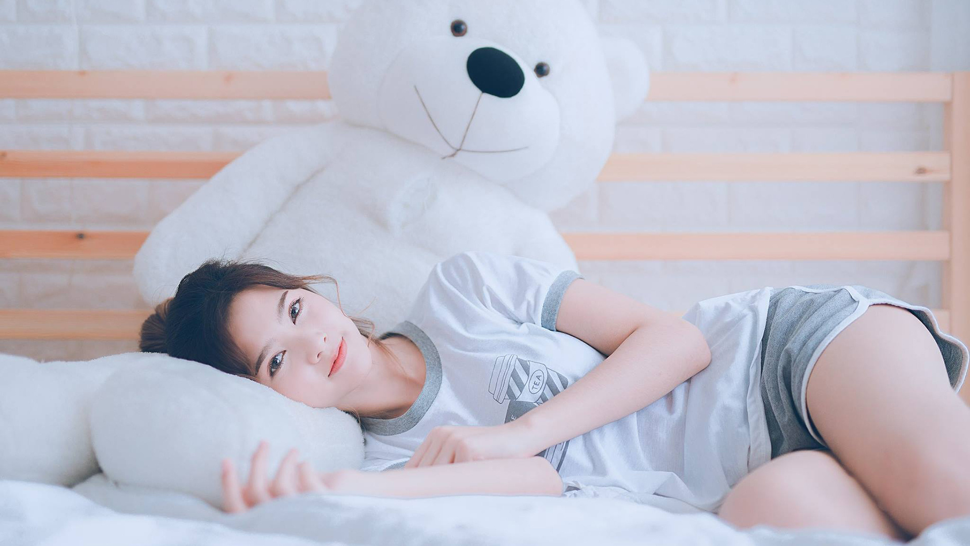 乐鱼（中国）体育官方网站-英超终极对决：冠军悬念持续升温，英超冠军争夺